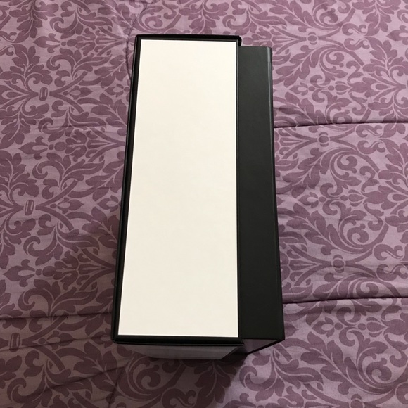 Chanel Box - Picture 2 of 4